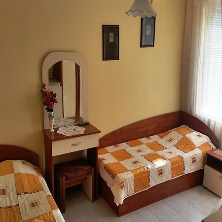 Guest House Konomaevi Созополь Екстер'єр фото